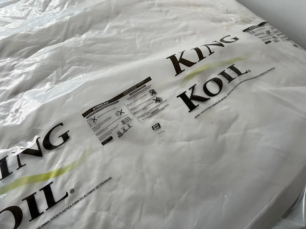 Cama boxe completa cabeceira baú e colchão King  - Foto 5