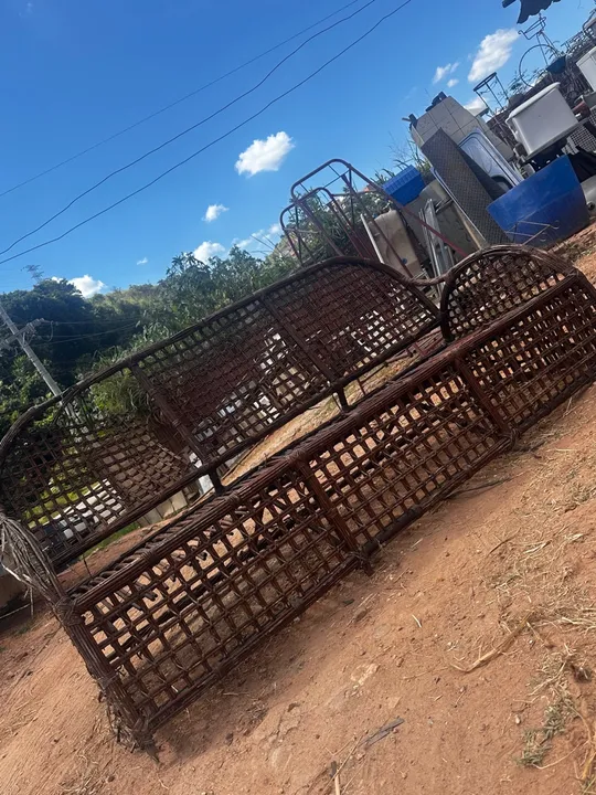 Armação de sofá em ferro para reformar