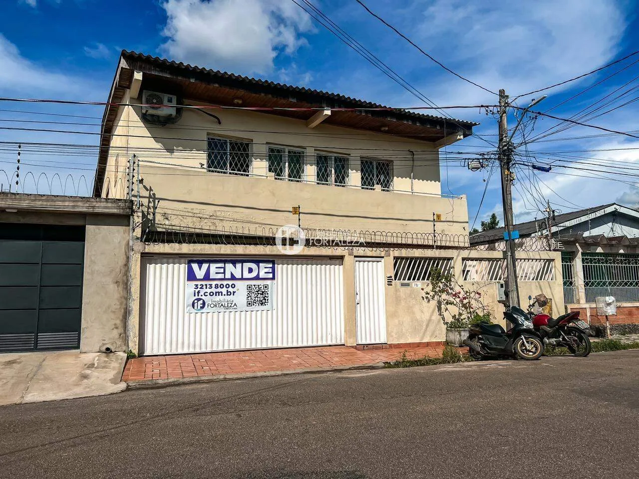 VENDO casa 7 quartos, 4 suítes. 297,36m² Ipase