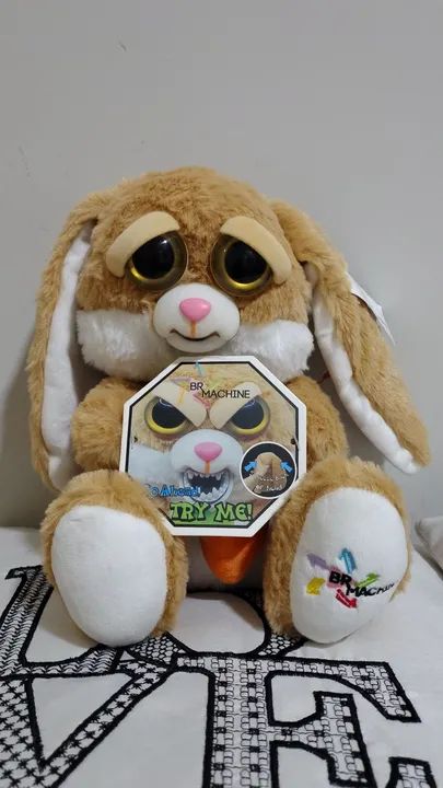Pelucia Feisty Coelhinha lançamento 