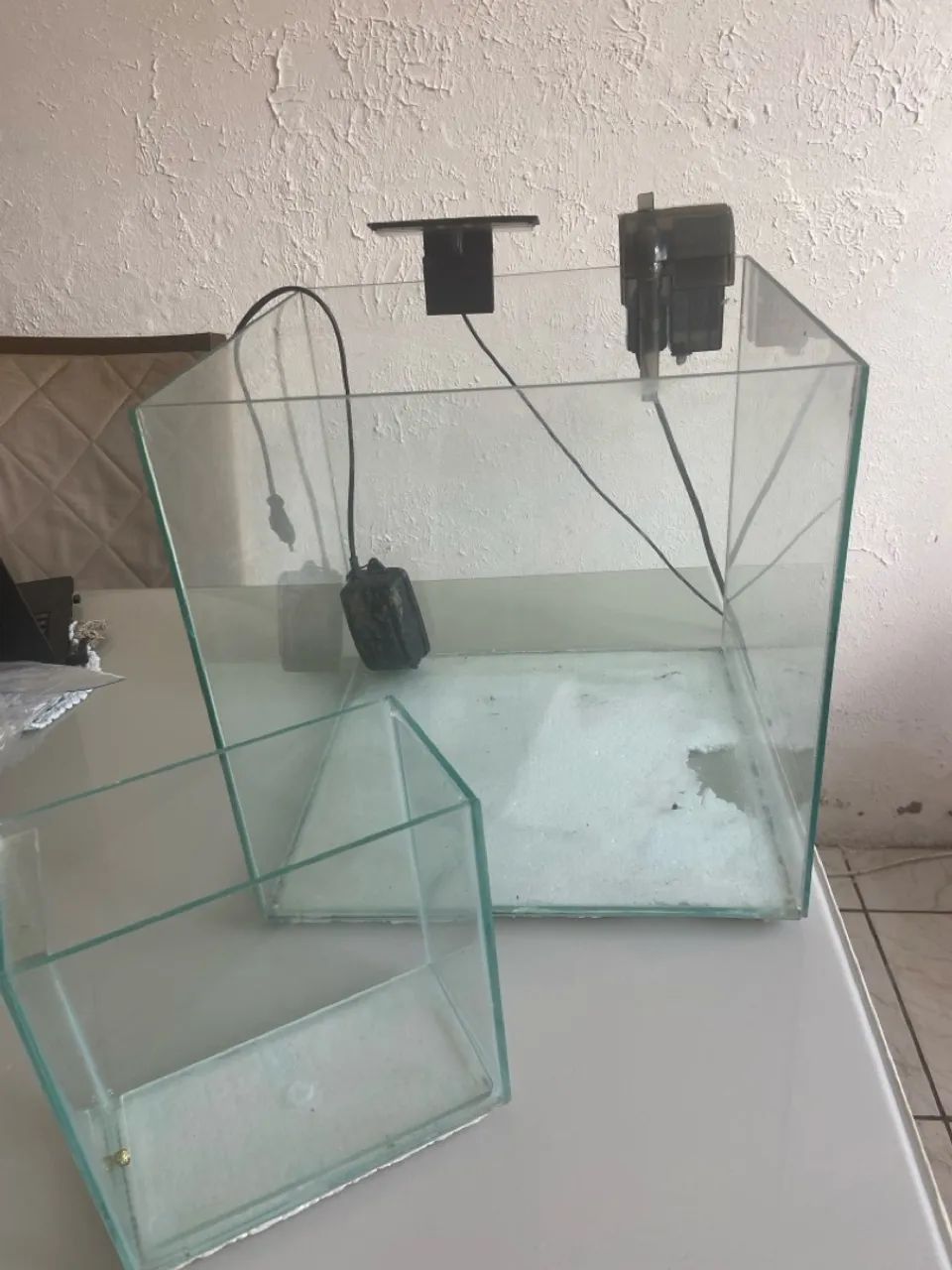 Vendo 2 aquários , bomba, filtro e luminária  - Foto 3