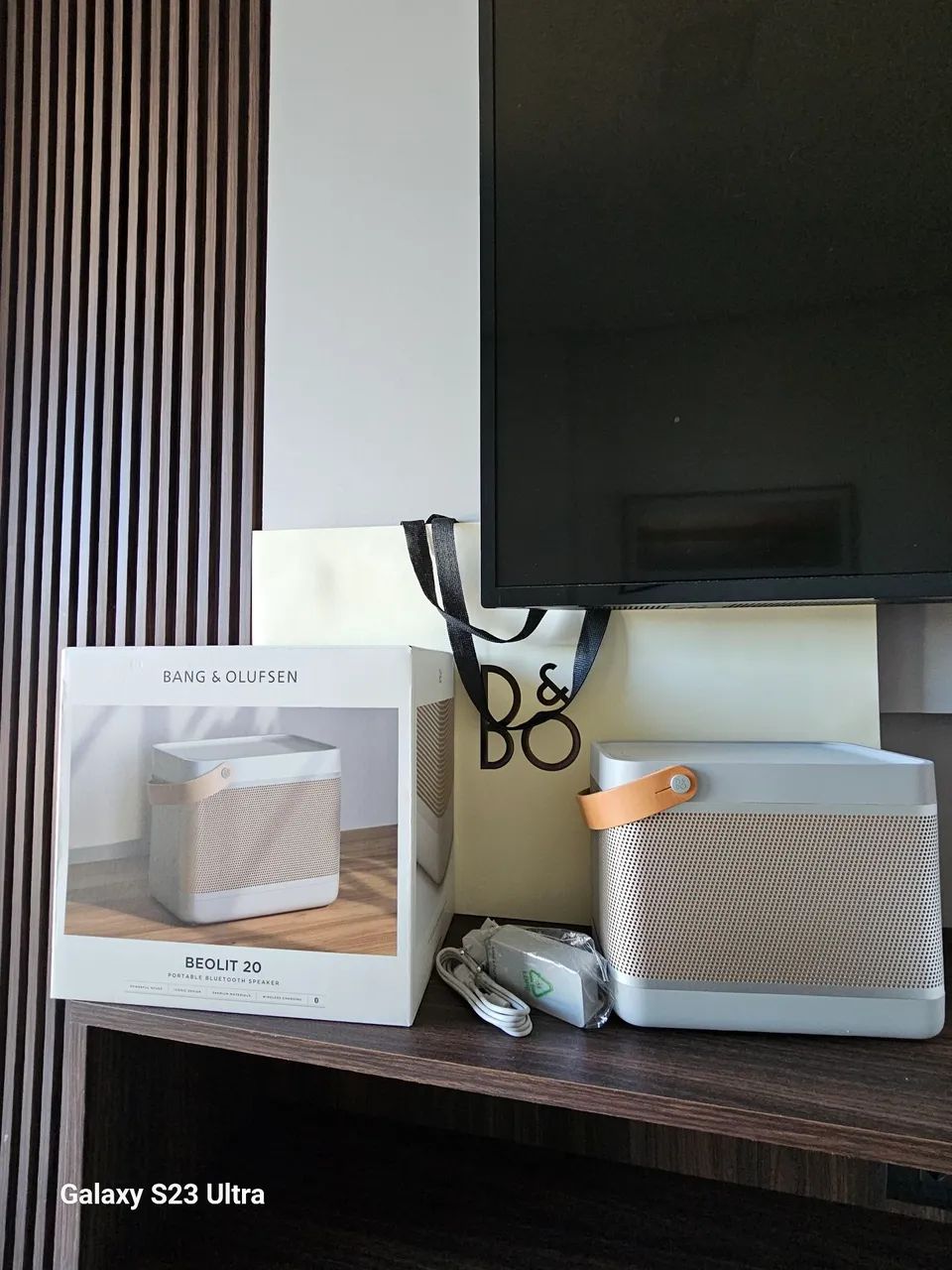 Caixa bang e olufsen beolit