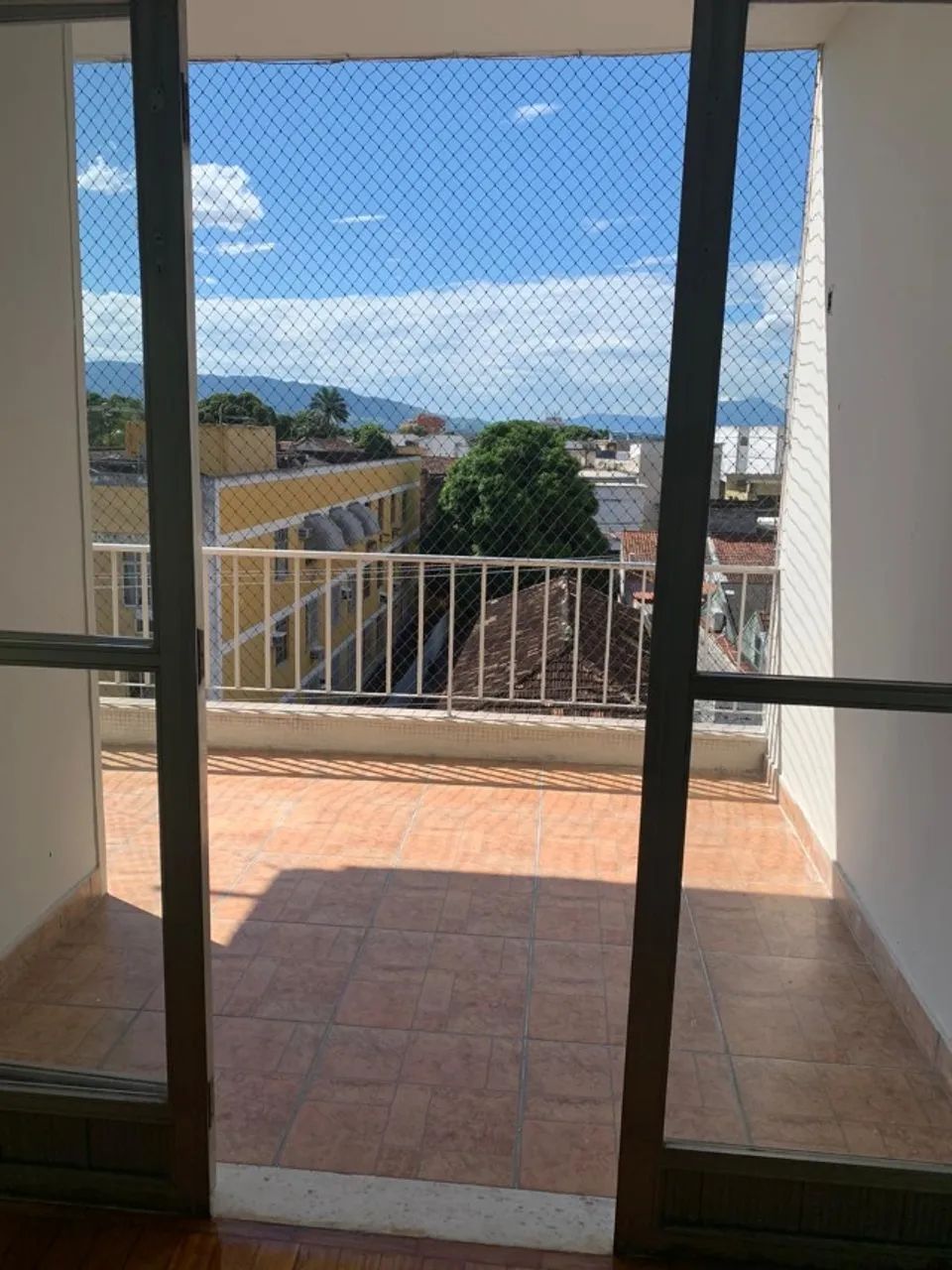 Amplo ap. 02 quartos com varandão-Vila Valqueire (70m²) - Foto 3