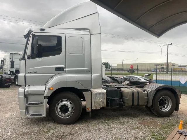 Mercedes-Benz 2036 4x2 ano 2013 Automático - Foto 6