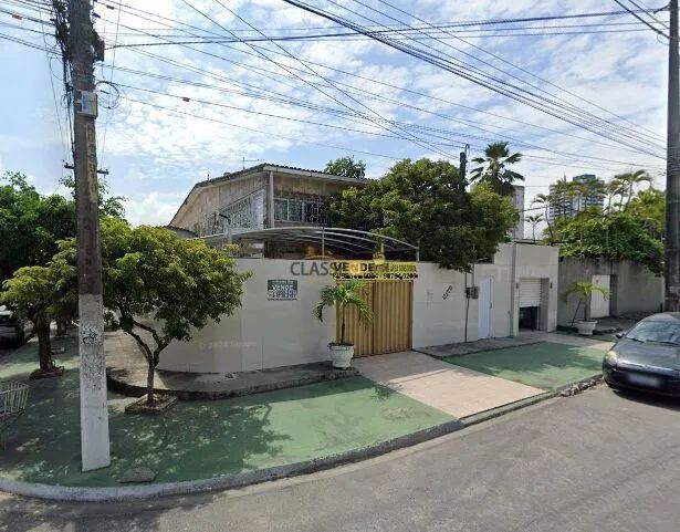 Casa 5 Quartos na Quadra do Mar em Candeias