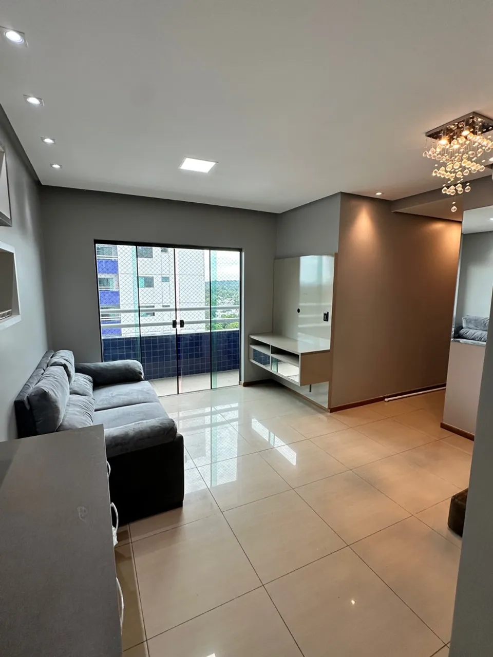 Ilhas gregas 94m3, 3 quartos, andar alto e duas vagas de garagem.
