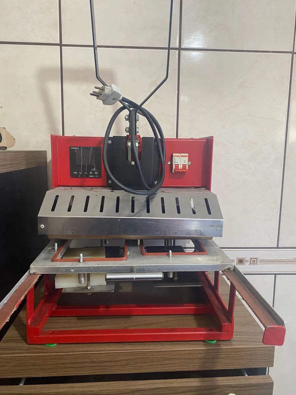Vendo Seladora de marmita NOVA - Foto 4