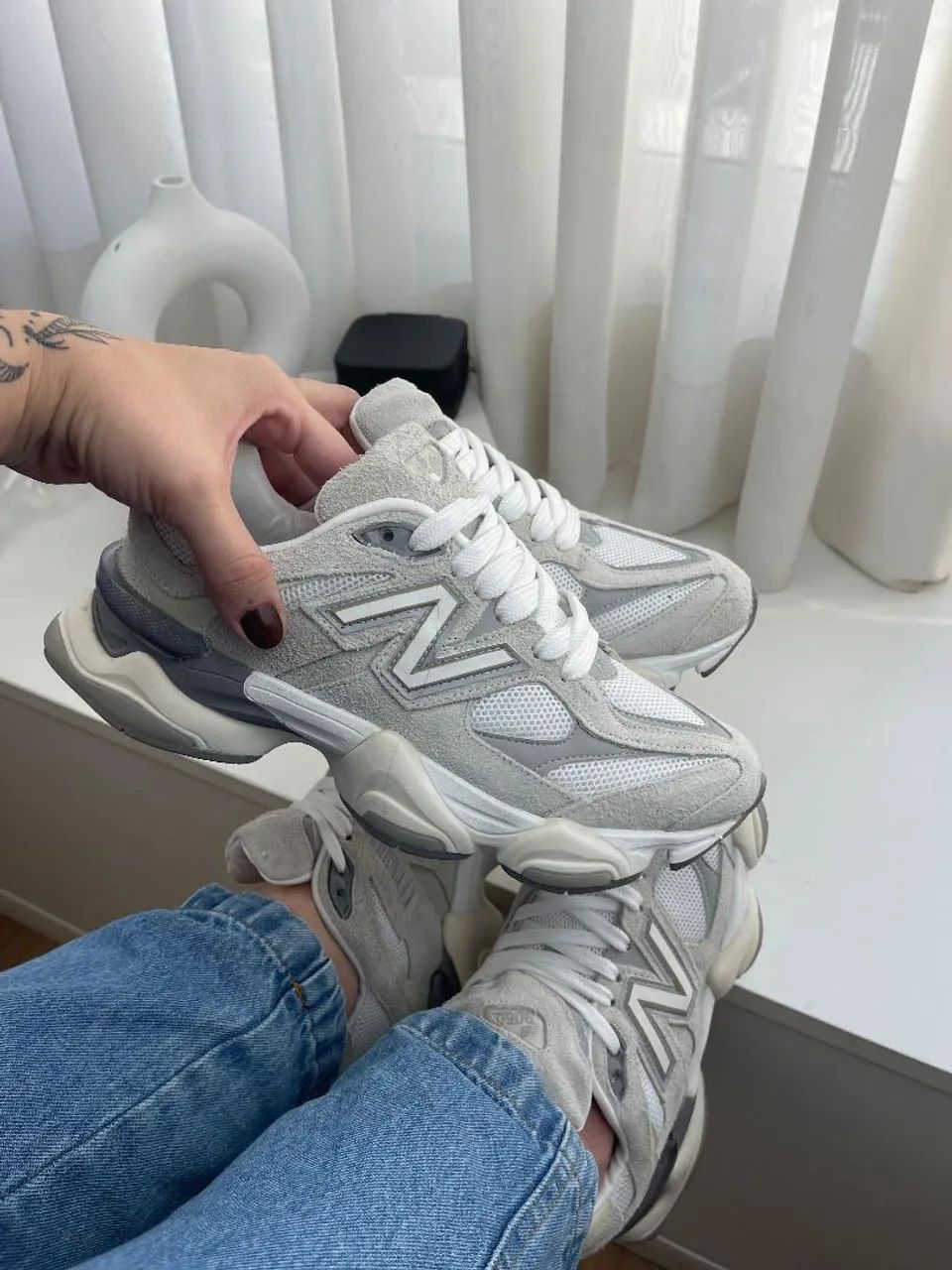 Tênis New Balance 9060 - Conforto e Estilo para seus Treinos - Foto 3