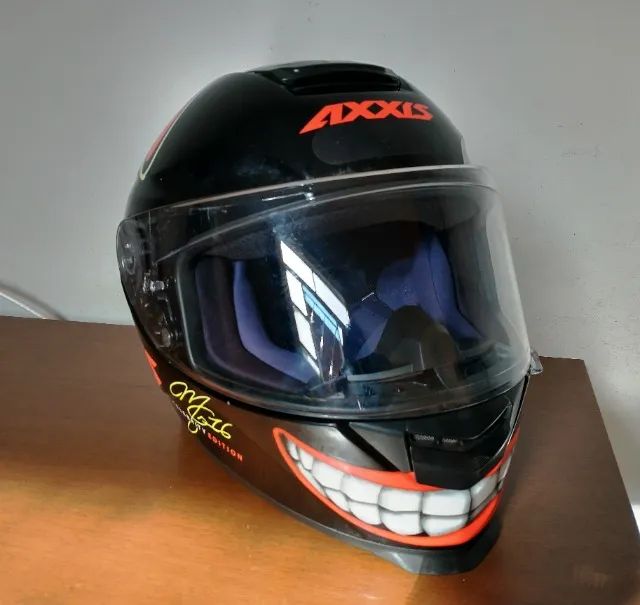 Capacete Axxis Eagle Marianny Pouco Uso Preto tamanho 60
