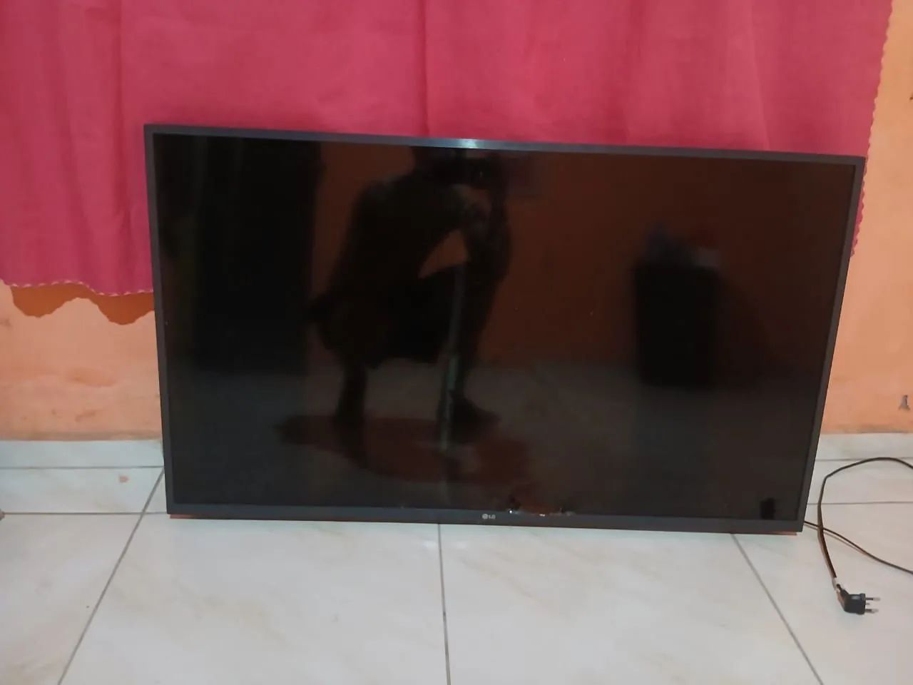 Tv smart 42 pra retirada de peça  - Foto 2