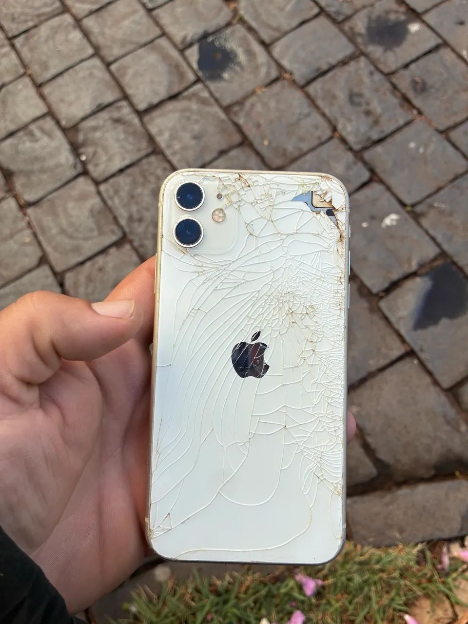 iPhone 11 branco 64gb - Foto 2