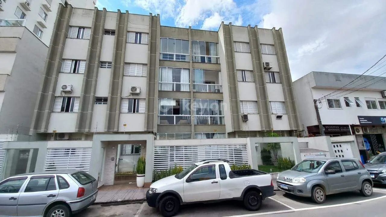 Apartamento para aluguel, 2 quartos, Centro - Tubarão/SC