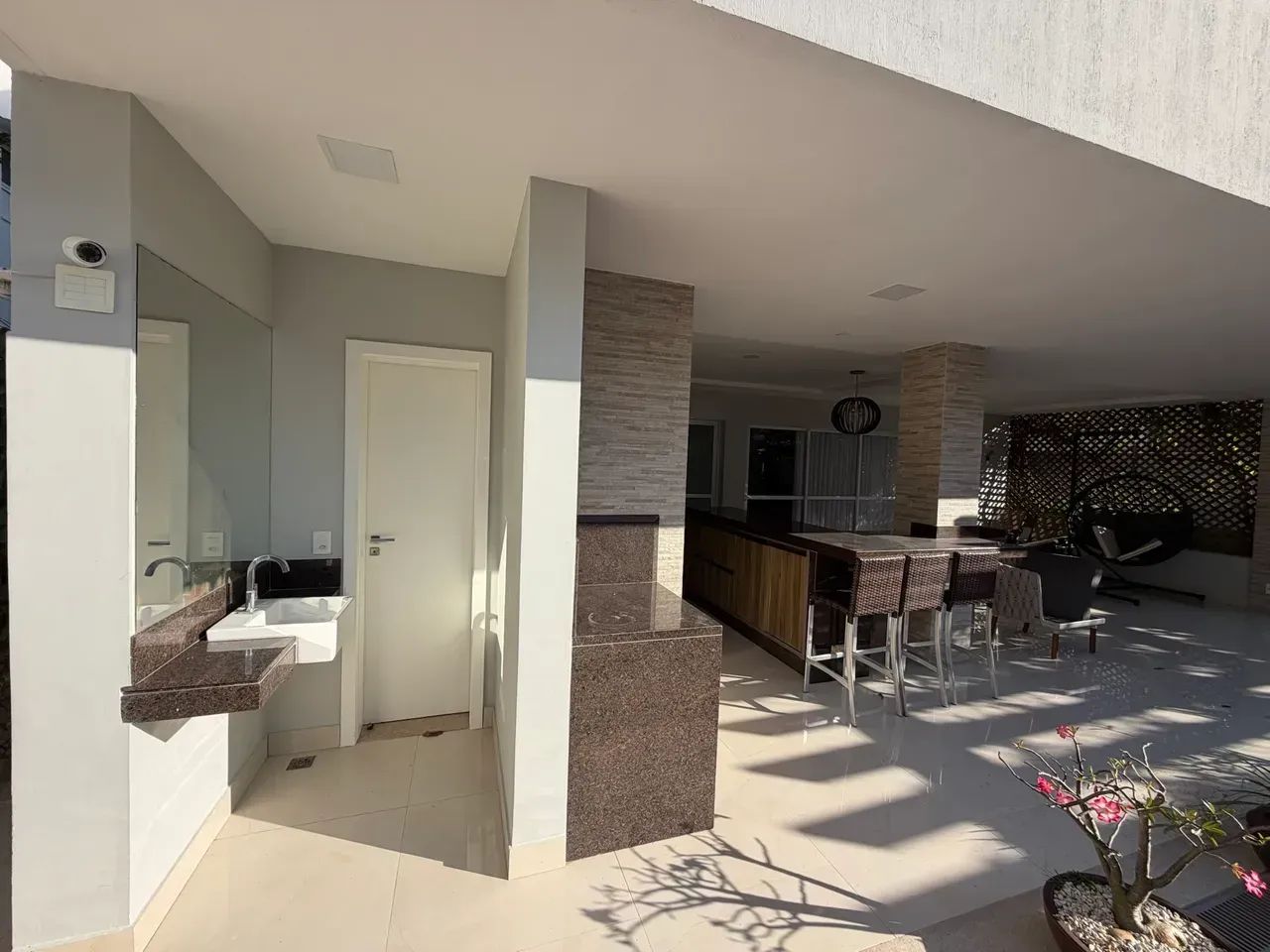 Vila Velha - Casa Duplex  No jardins Veneza 4 Dormitórios - Foto 2