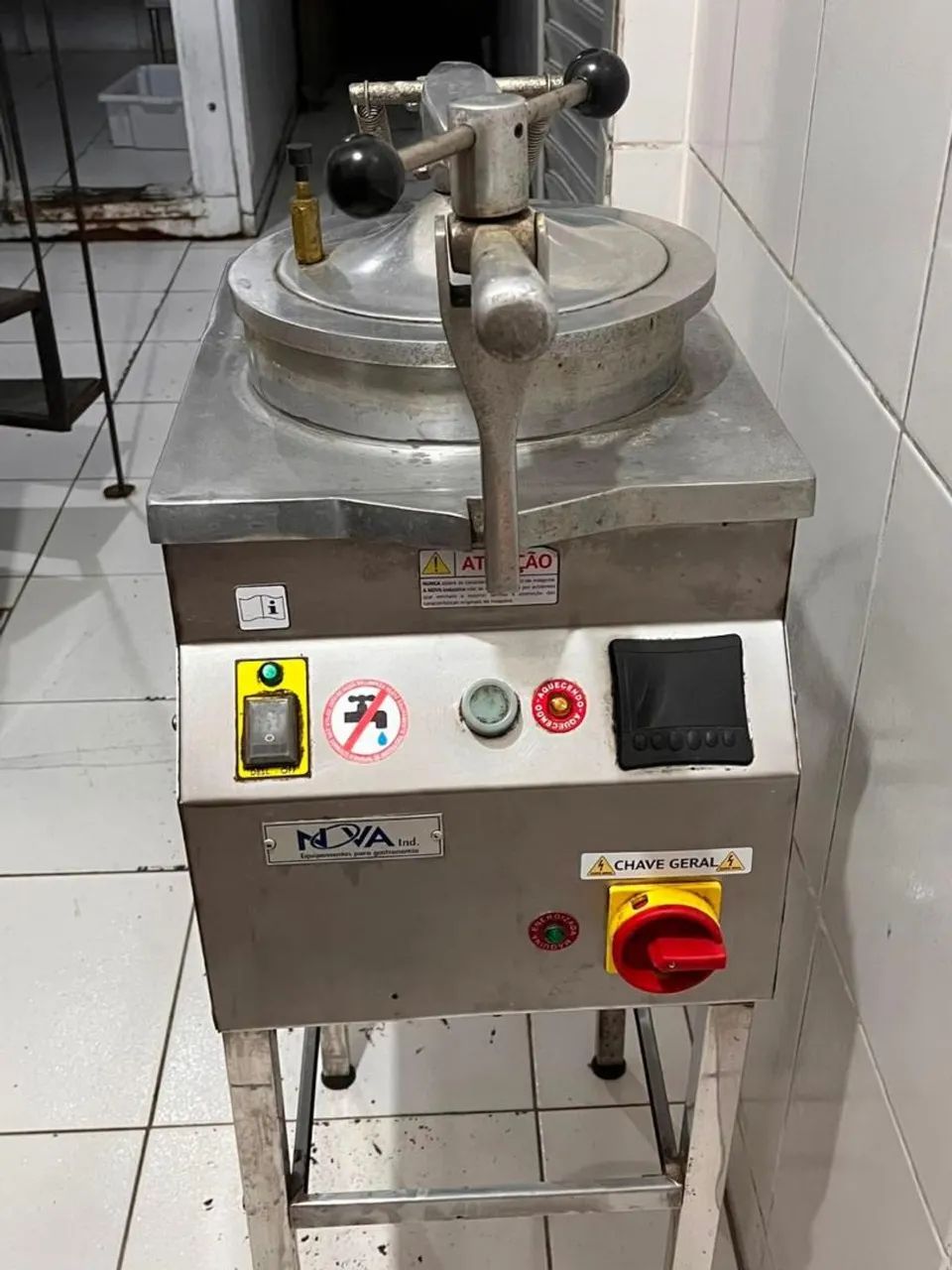 Fritadeira a pressão 