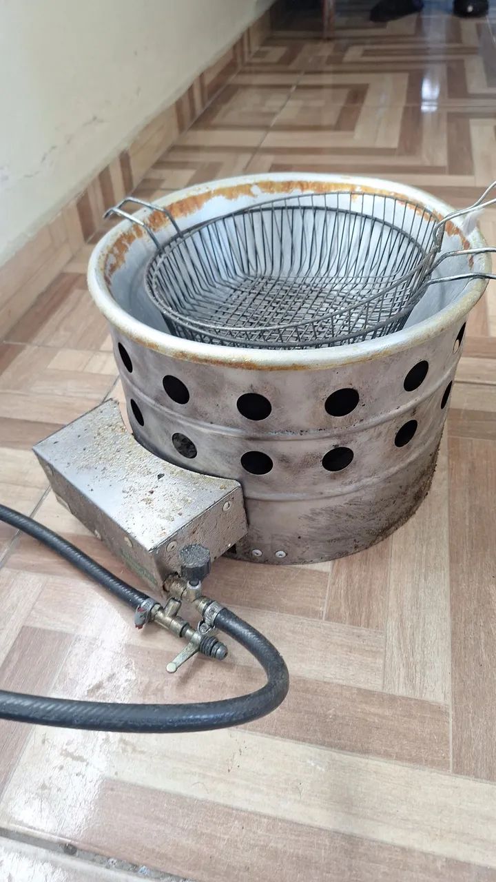 FRITADEIRA  A ÓLEO  
