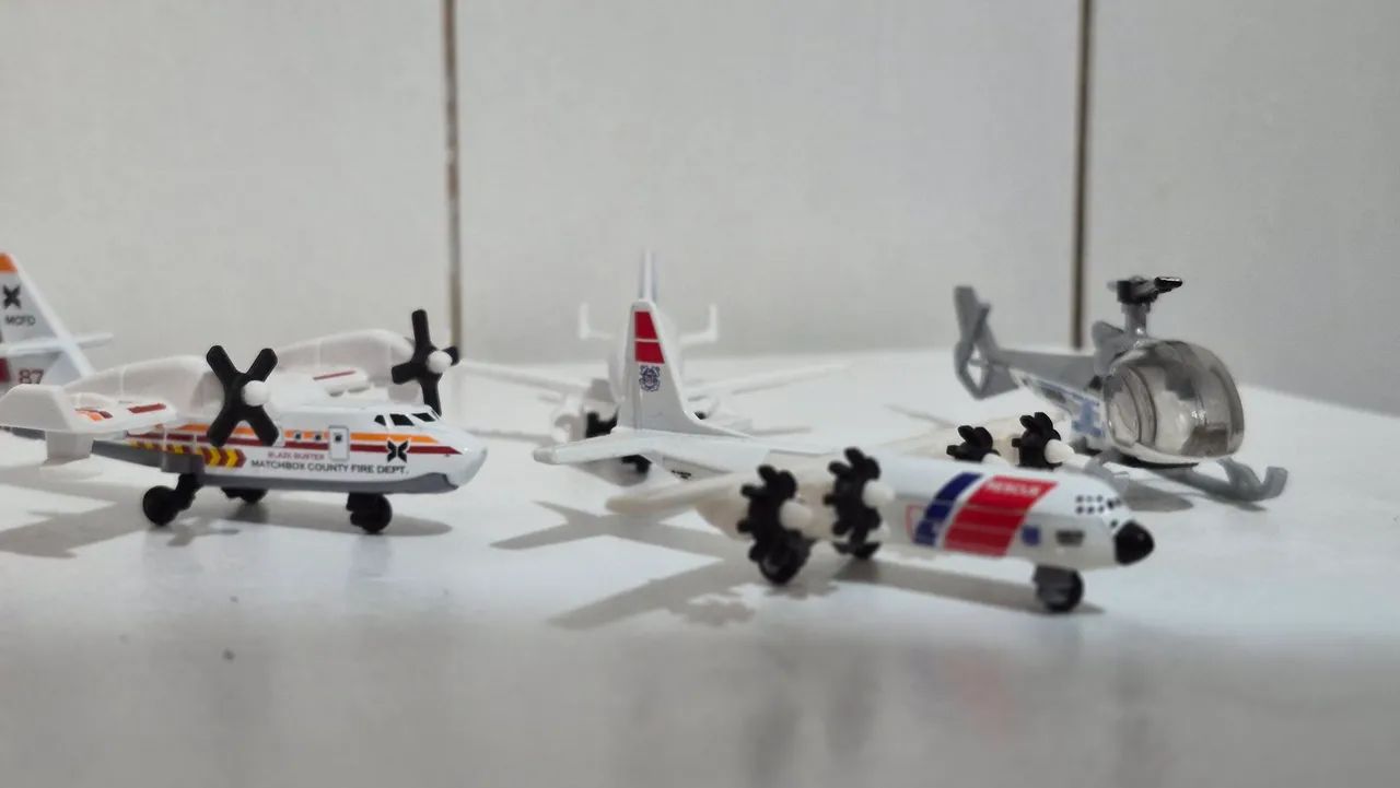 Aviões Machtbox 4 unidades
