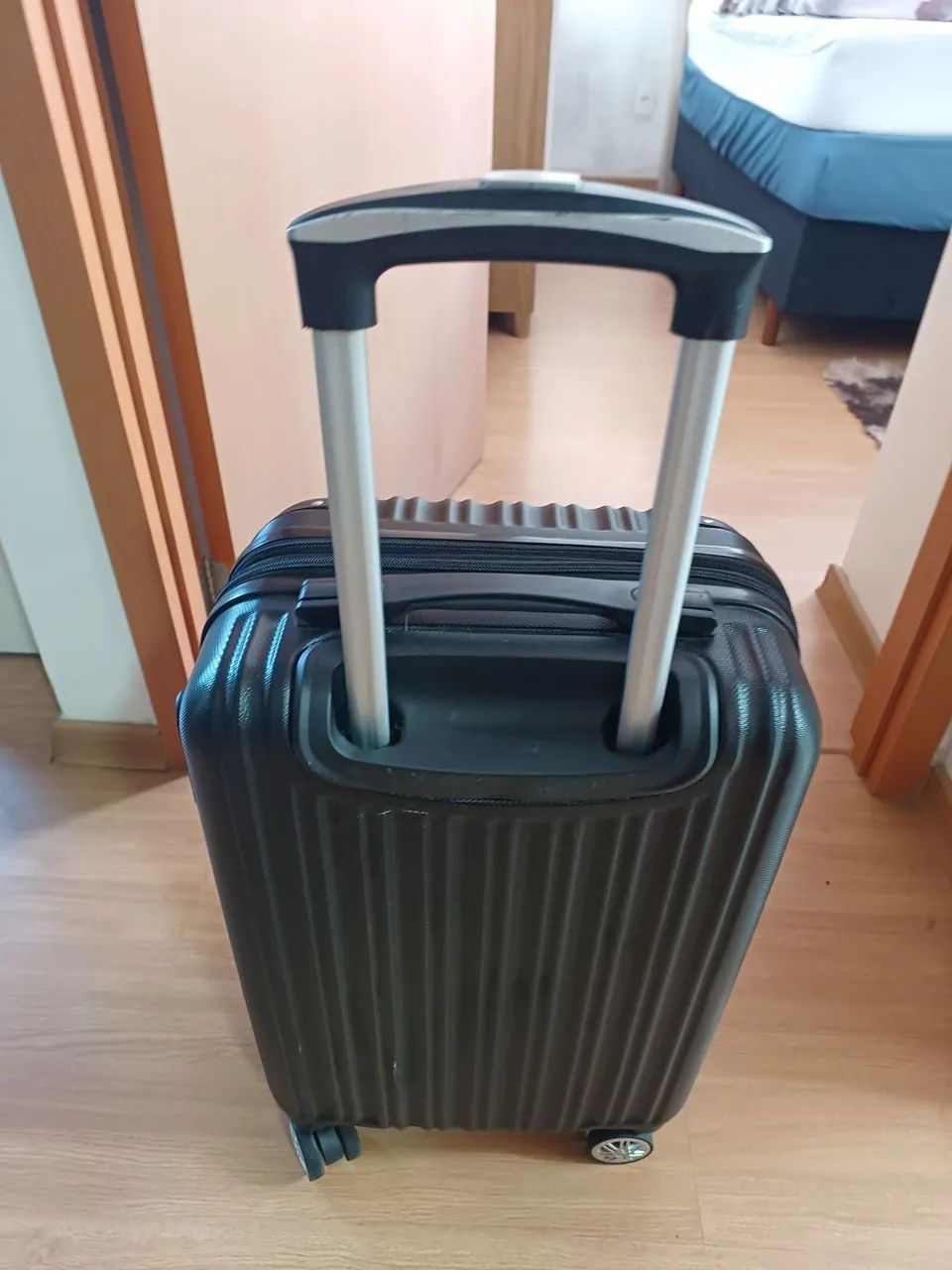 Vendo uma mala viagem 