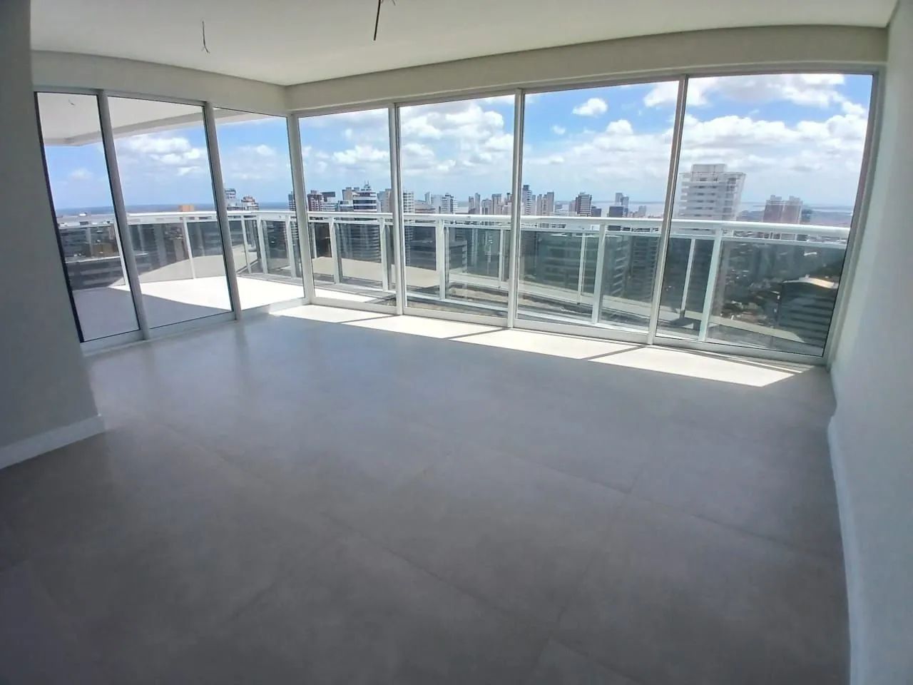 Apto 4 suites em Nazaré 