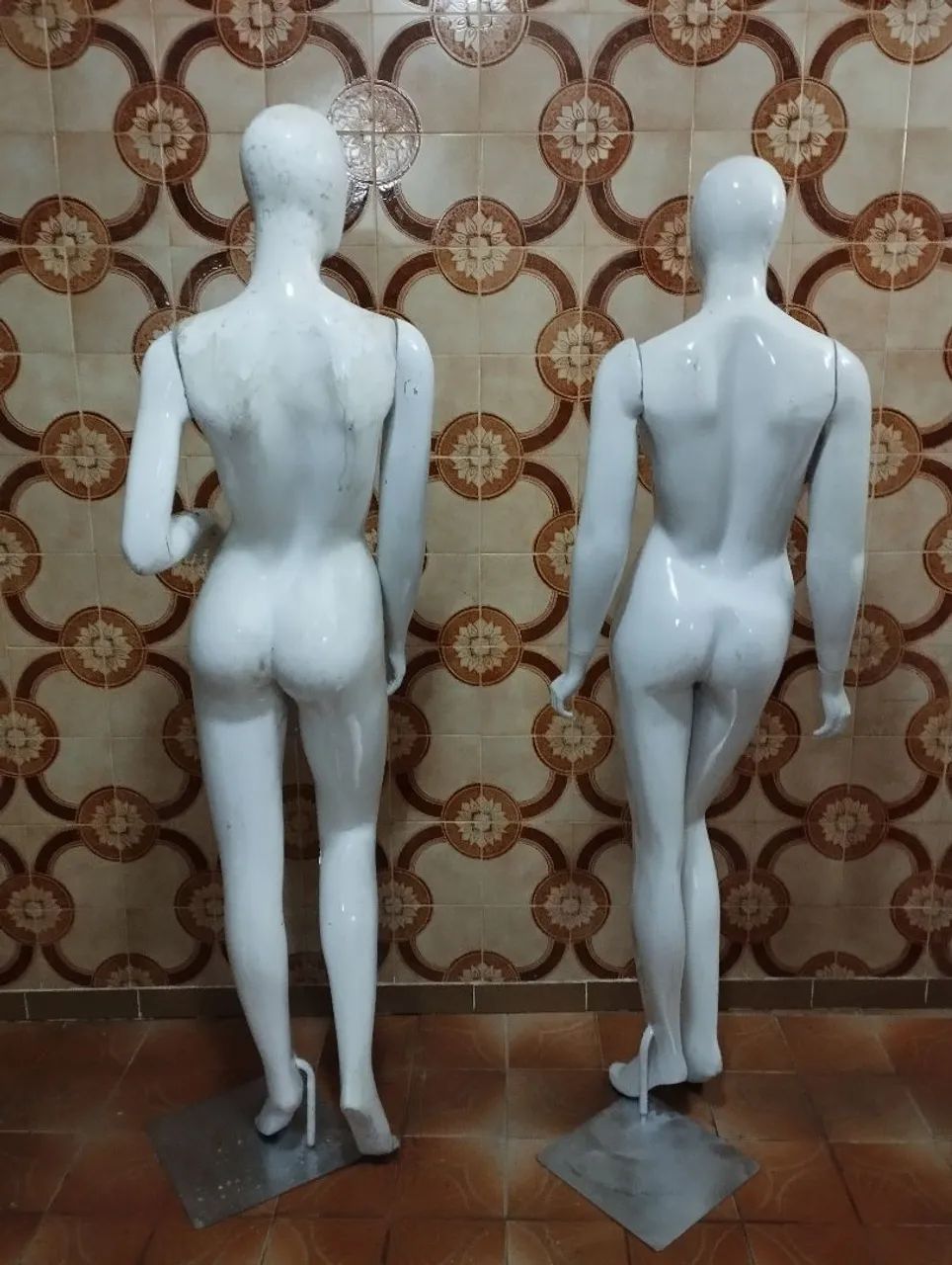 Par de manequins feminino  - Foto 2