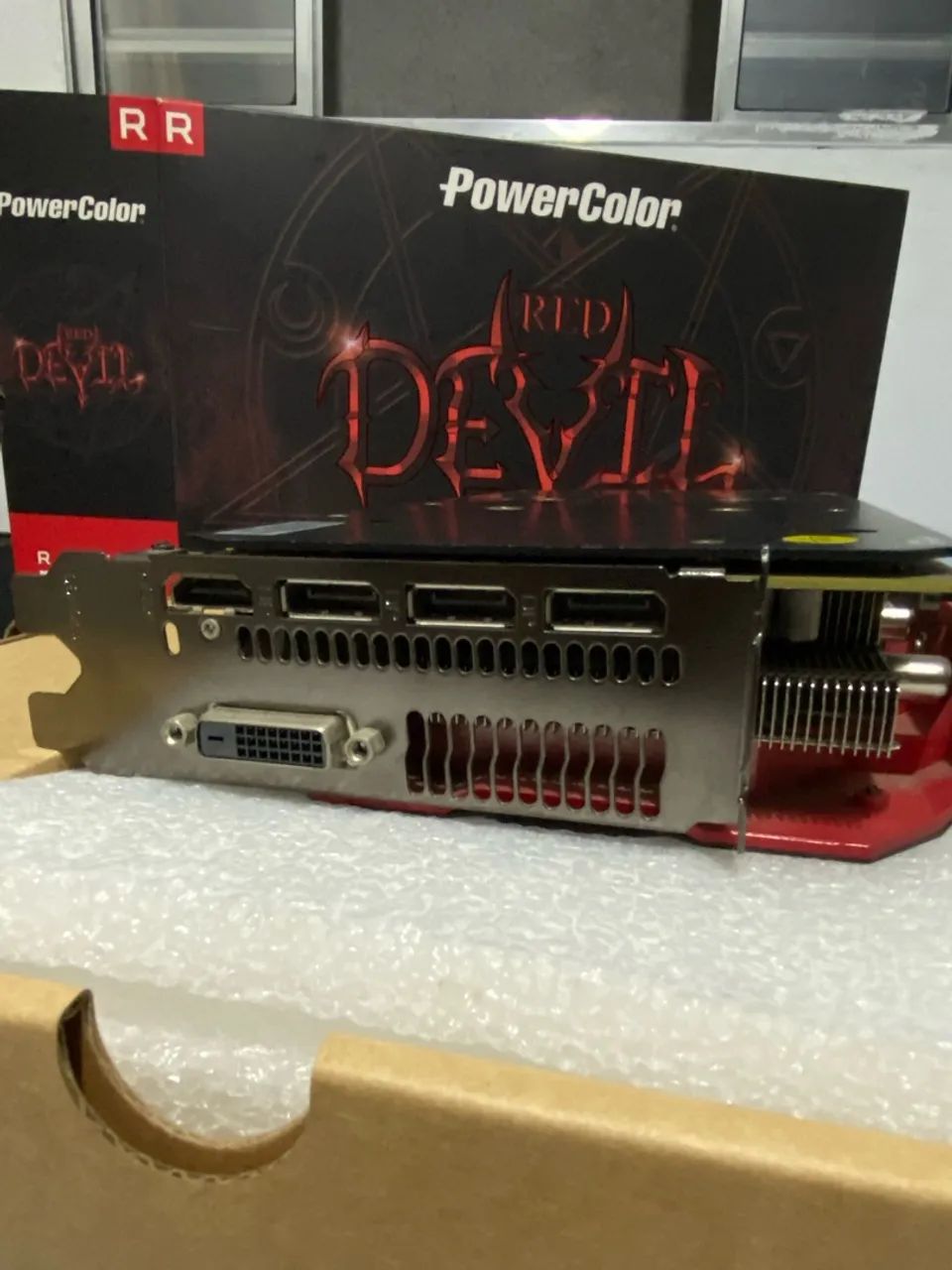 Placa de Vídeo Powercolor Rx 580 Red Devil - Foto 5