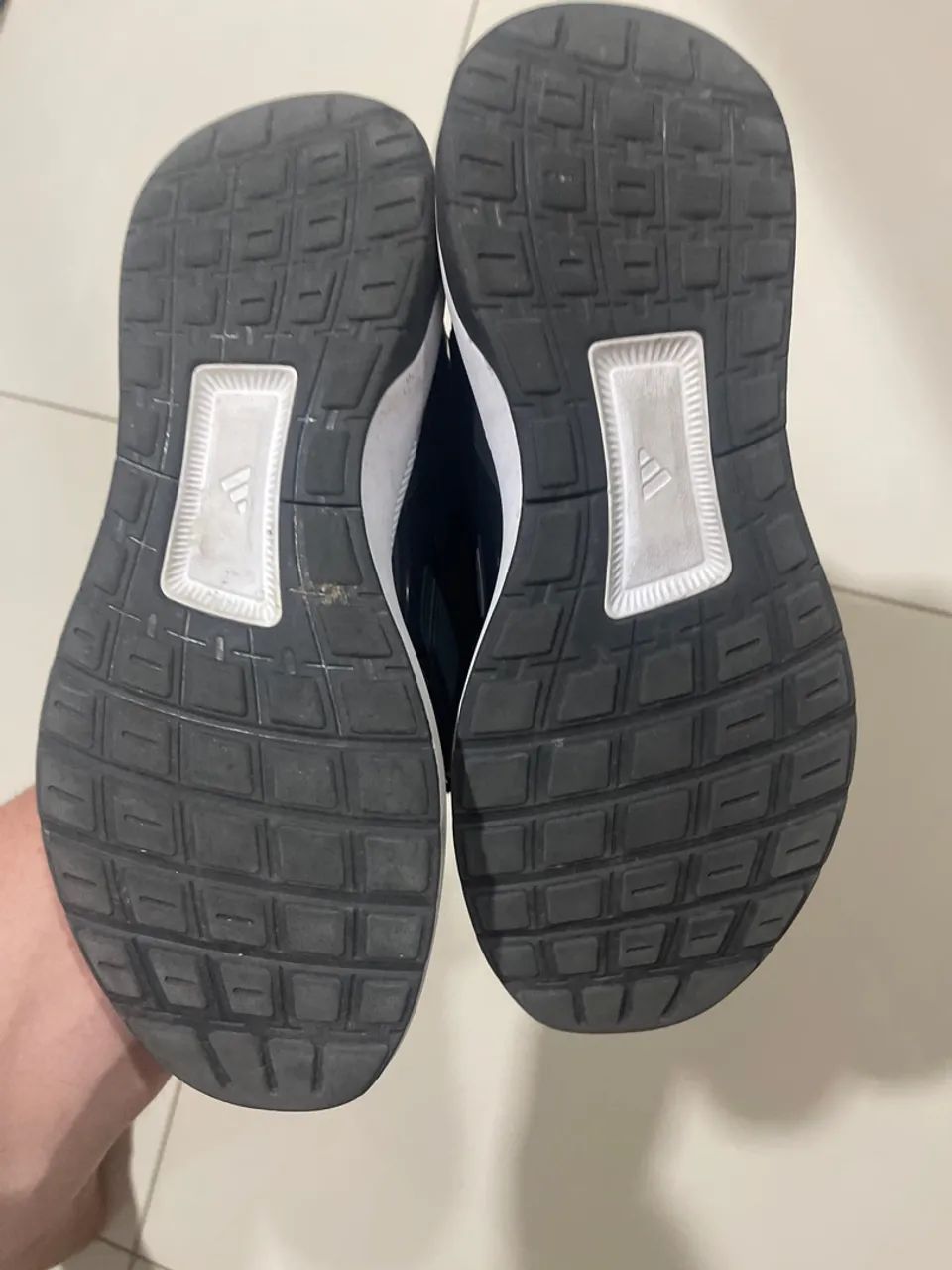 Tênis Adidas - Foto 4