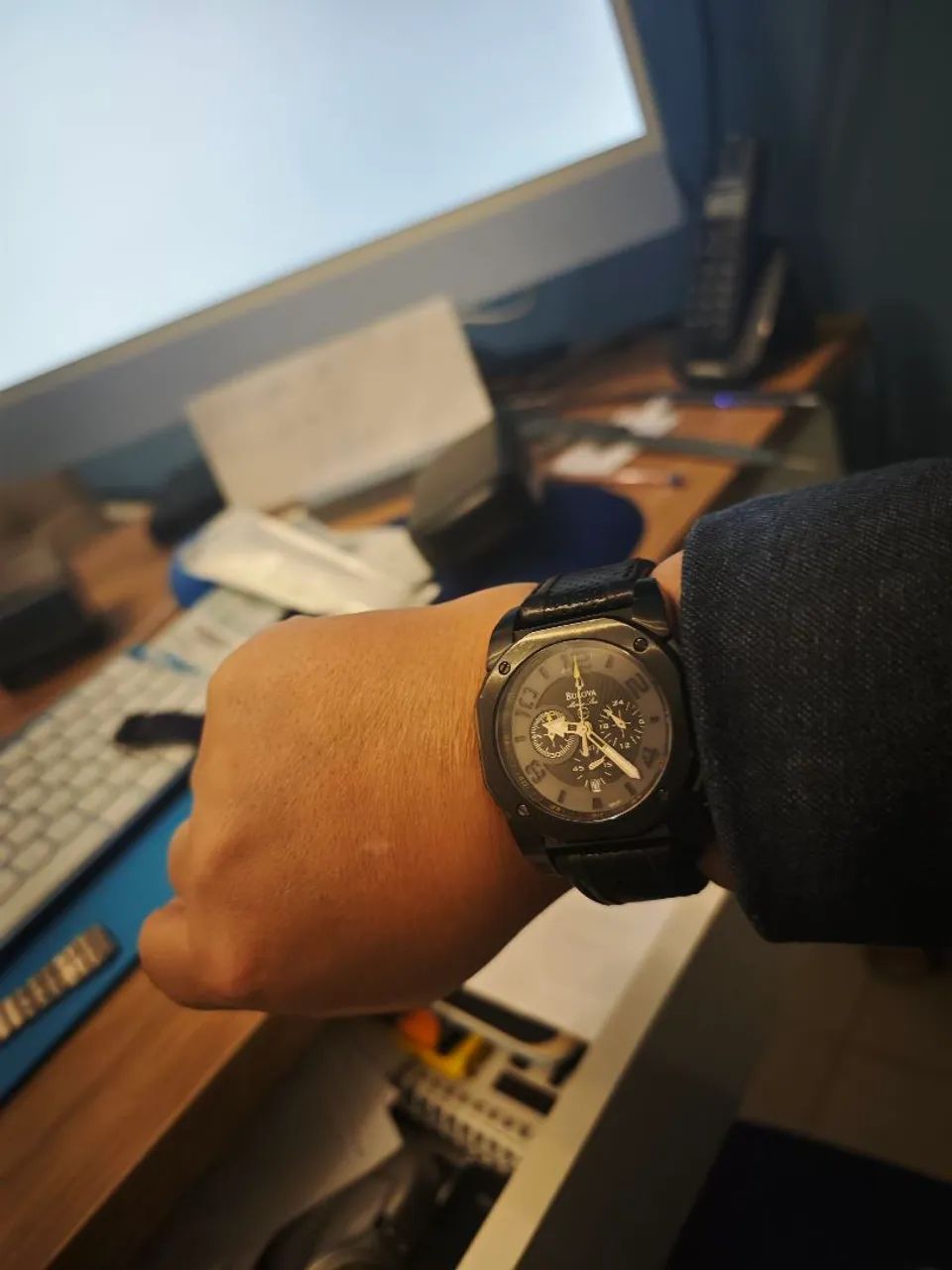 Bulova Precisionist Chronograph - Foto 3