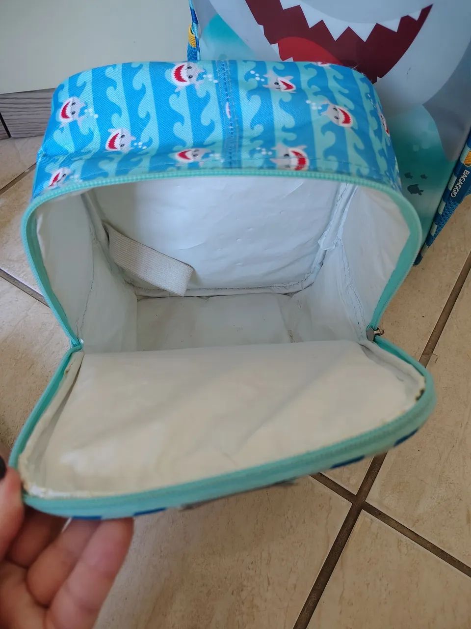 Mochila + Lancheira Baby Shark  - Foto 5