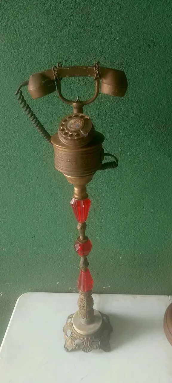 Telefone pedestal telefone antigo 