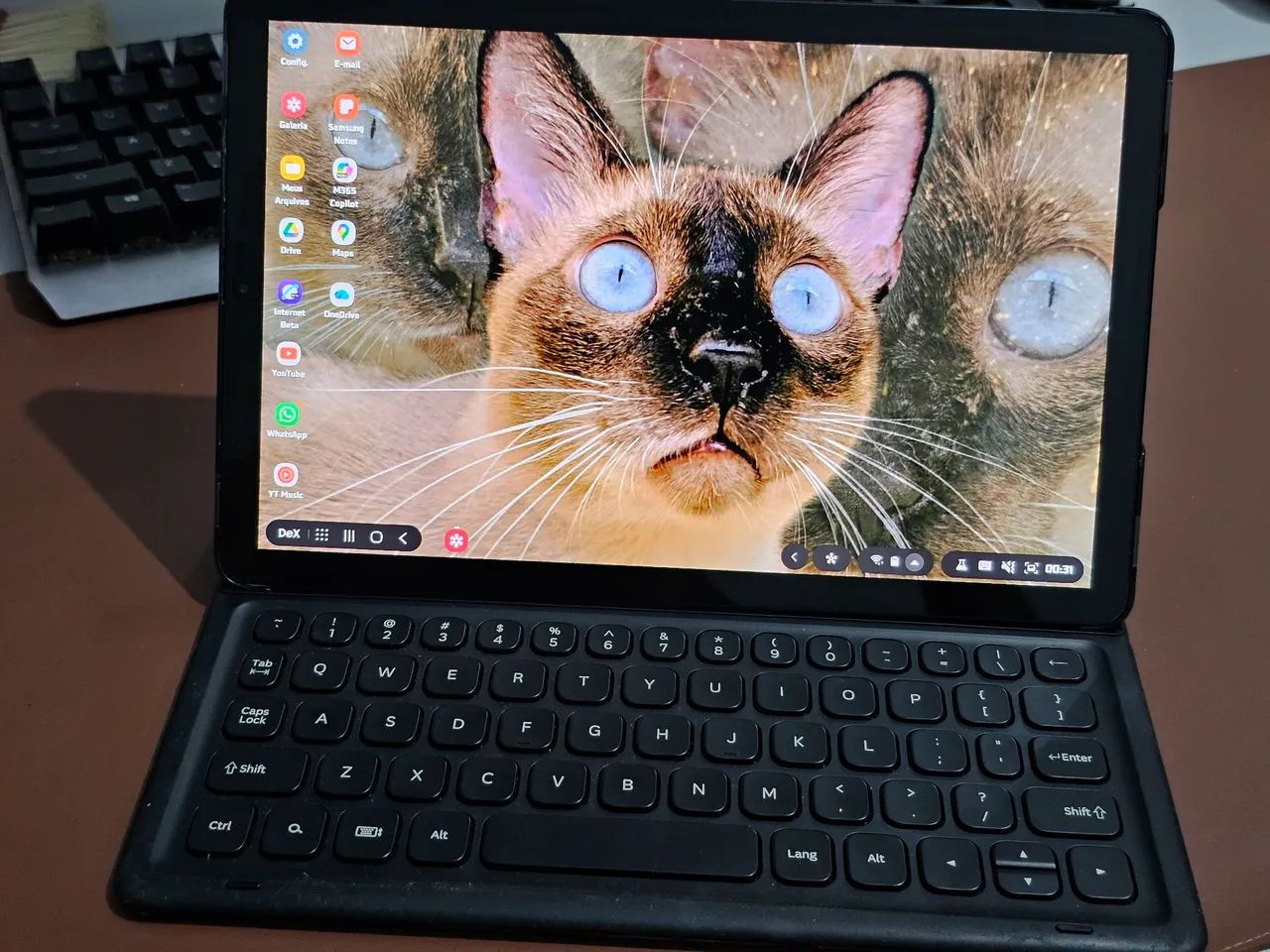 Tablet Samsung barato Galaxy Tab S4 com caneta Spen e capa teclado - Foto 3