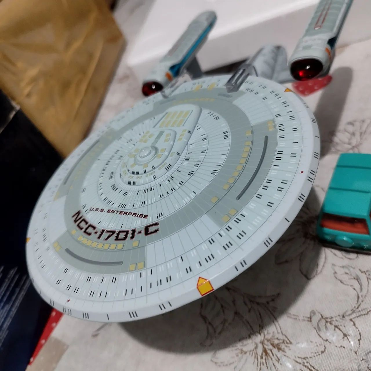 Miniatura Eaglemoss U.S.S. Enterprise NCC-1701-C - Foto 3
