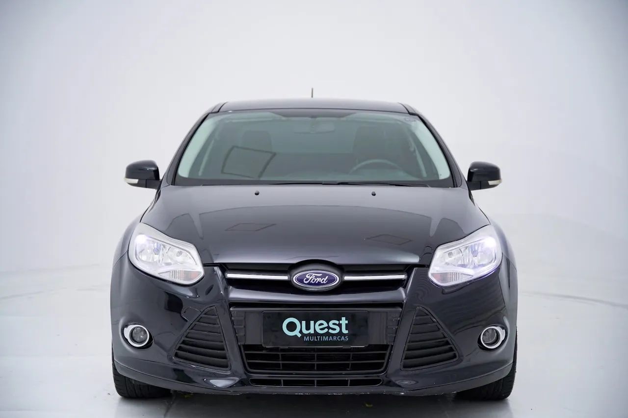Ford Focus Sedan 2.0 16V/2.0 16V Flex 4p, foto 2 de 20