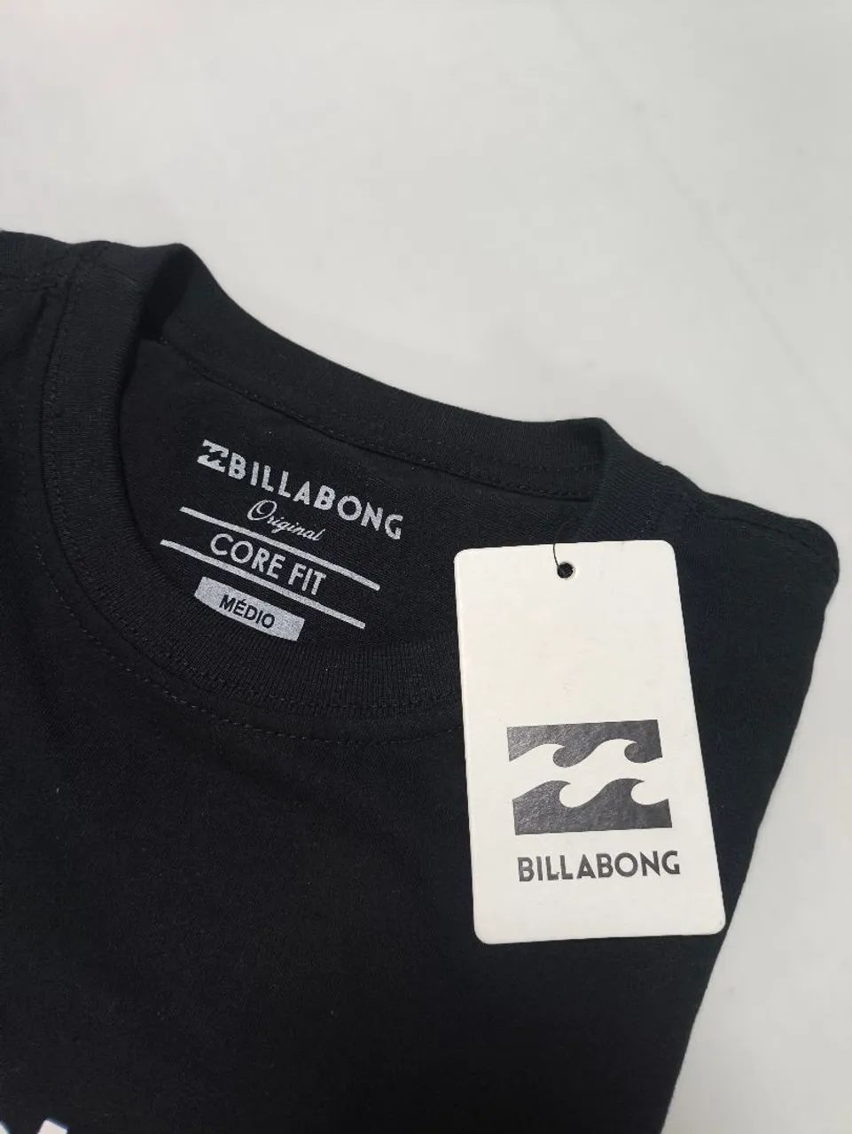 Billabong preta tamanho M  - Foto 2