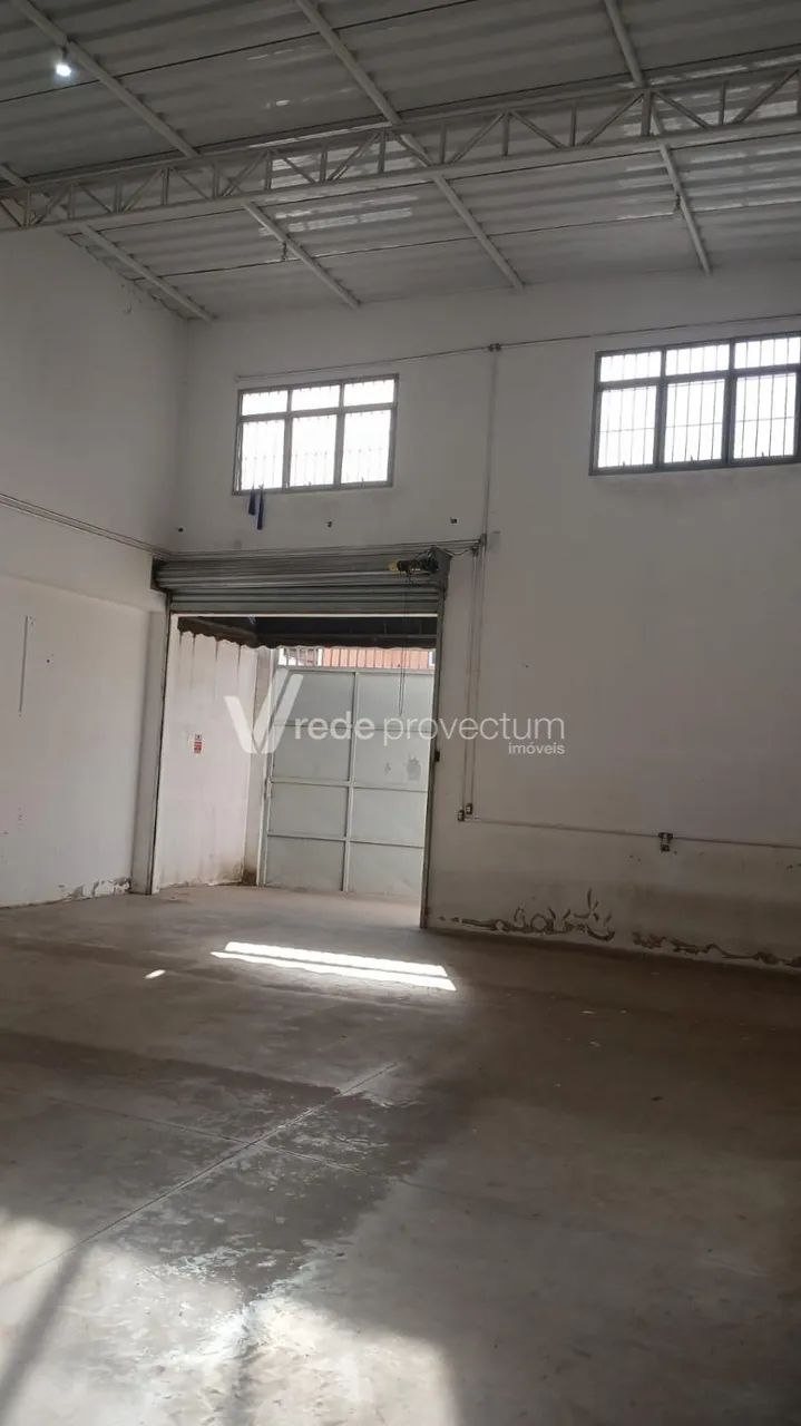 Barracão Amplo no Jd. Santa Lúcia - Foto 4
