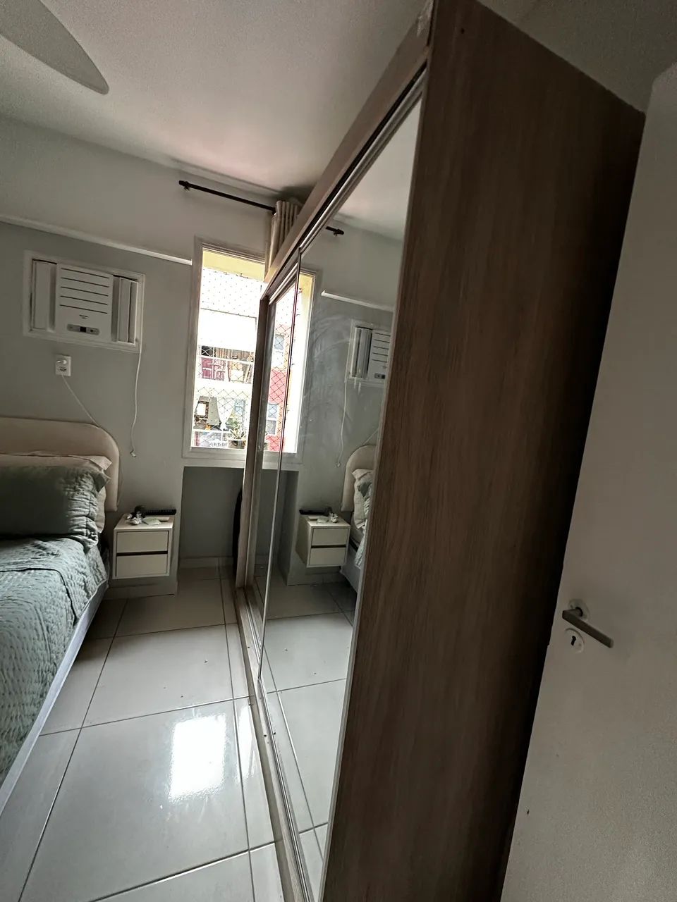Guarda Roupa com espelho lindo  - Foto 2