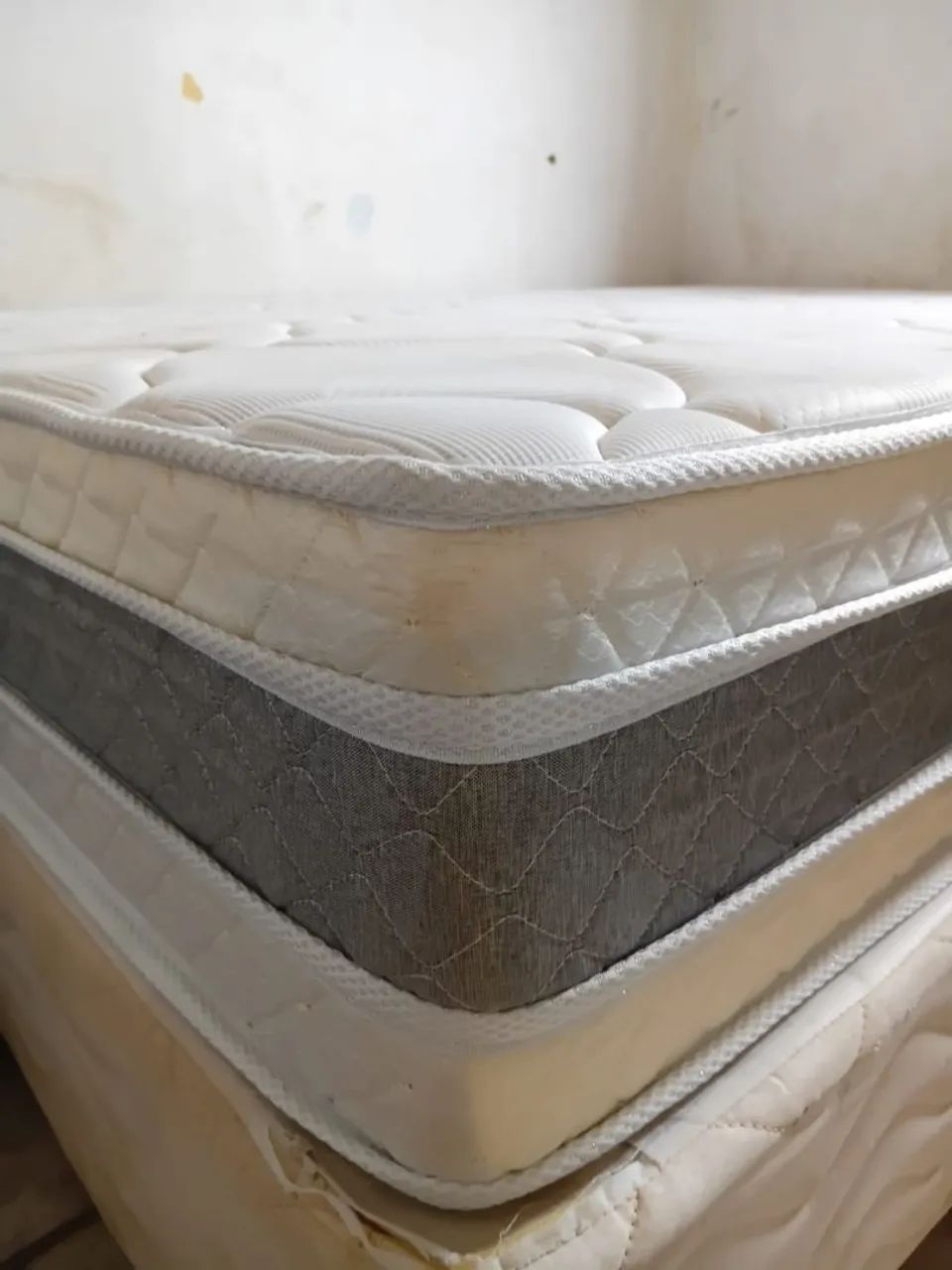 Vendo colchão de casal 