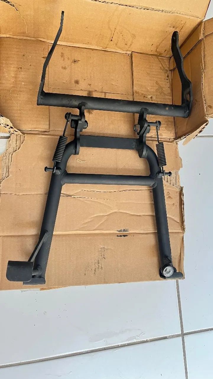 Cavalete central XRE 300 - Chapam 