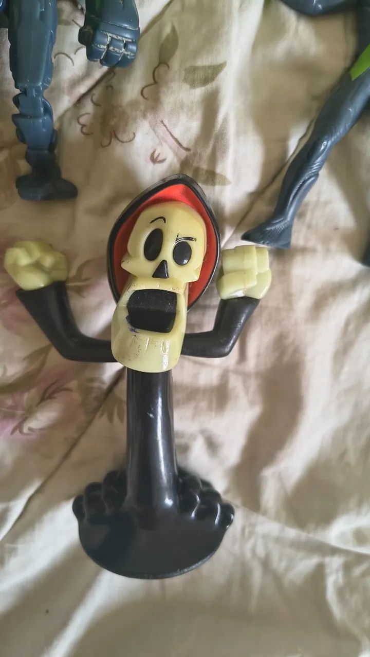 Lote miniatura ben 10  - Foto 4