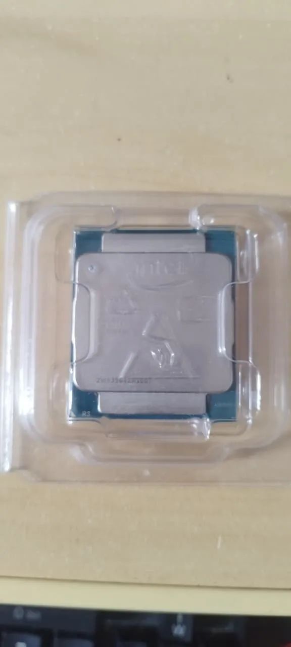Processador Intel Xeon E5 2620V3 2.40GHZ - Foto 3