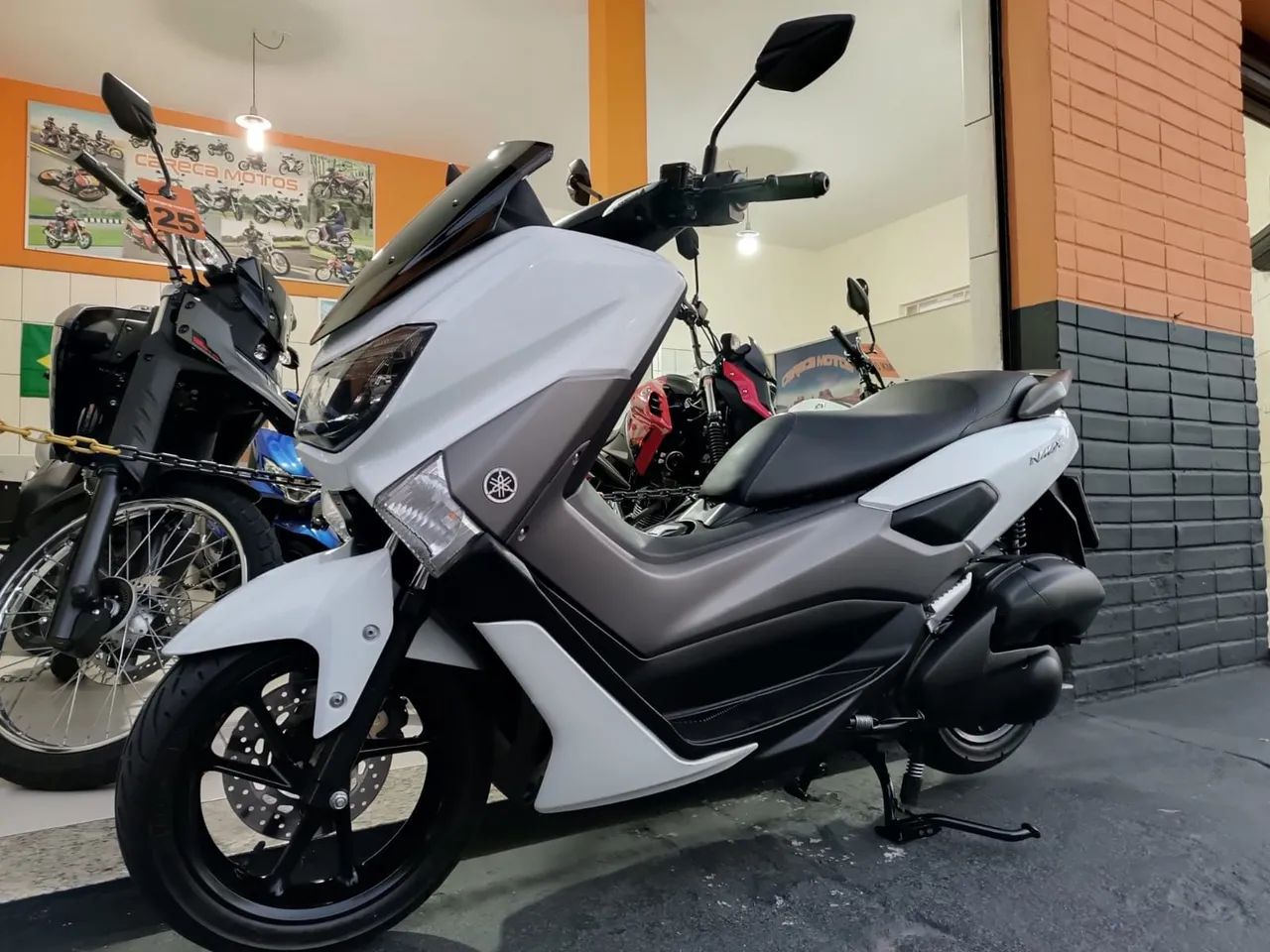 NMAX 160 2020 branca  - Foto 3