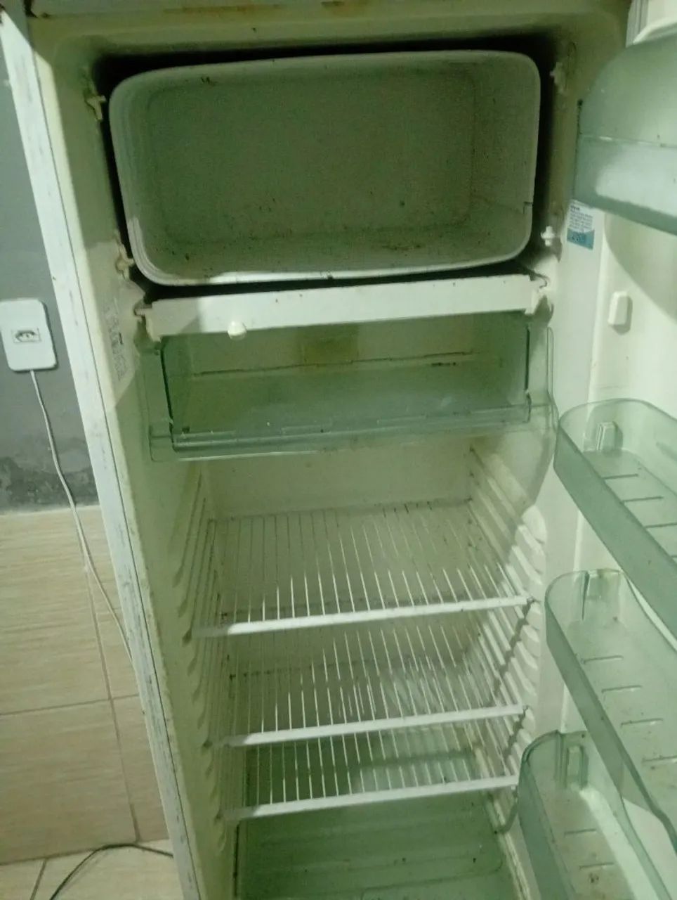 Vendo geladeira - Foto 5