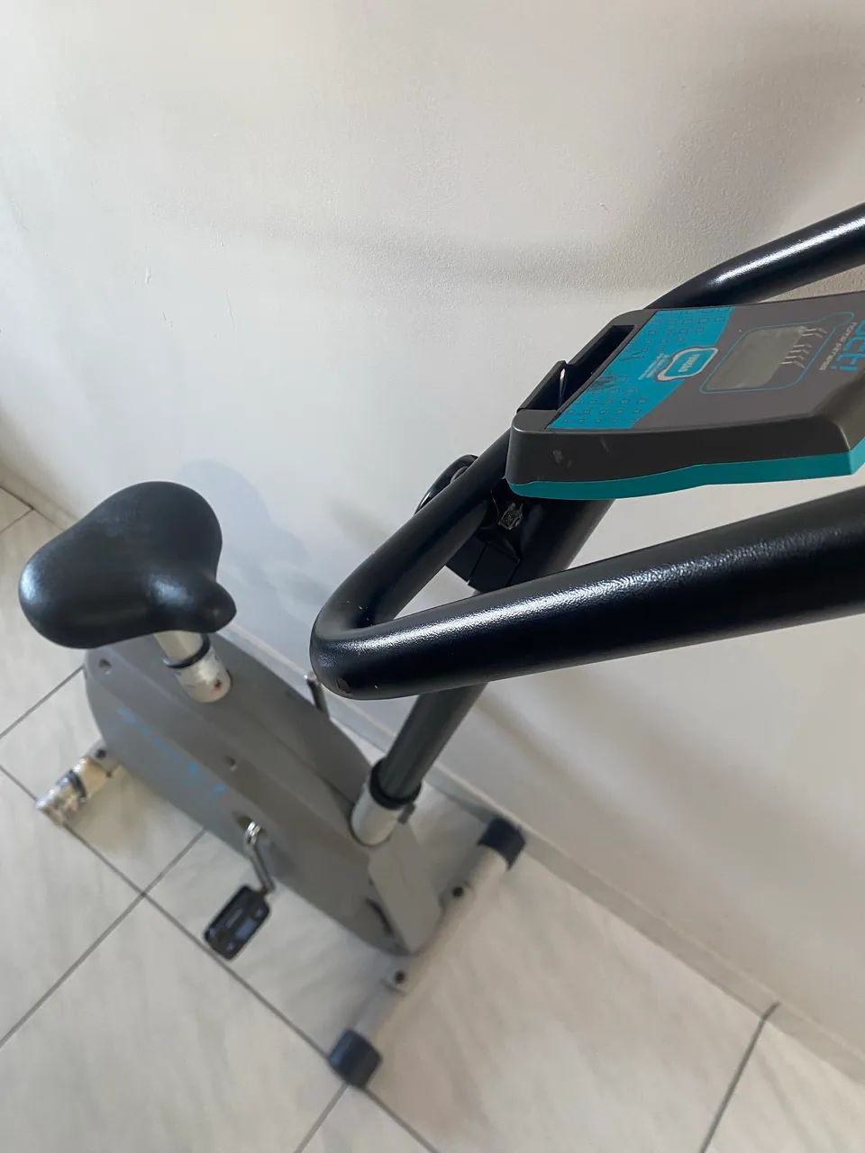 Vendo bicicleta ergométrica usada - Foto 2