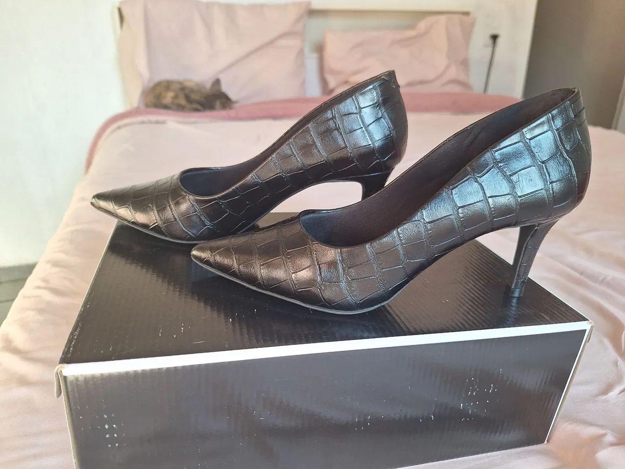 Scarpin preto croco 34 - Foto 3