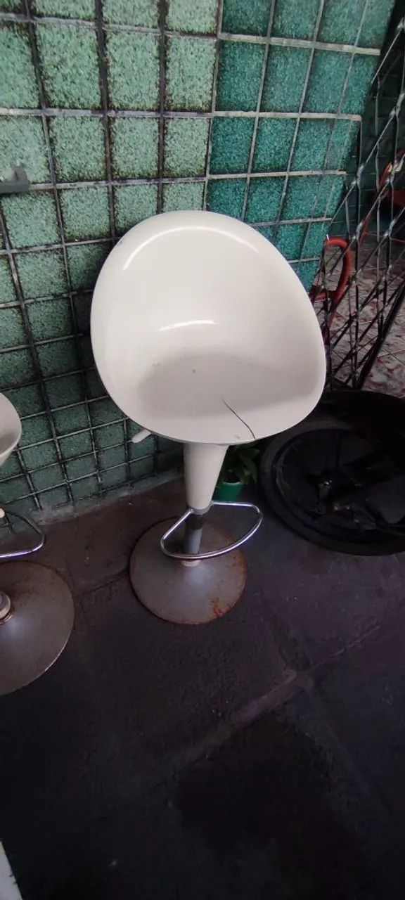 Cadeira Alta com encosto