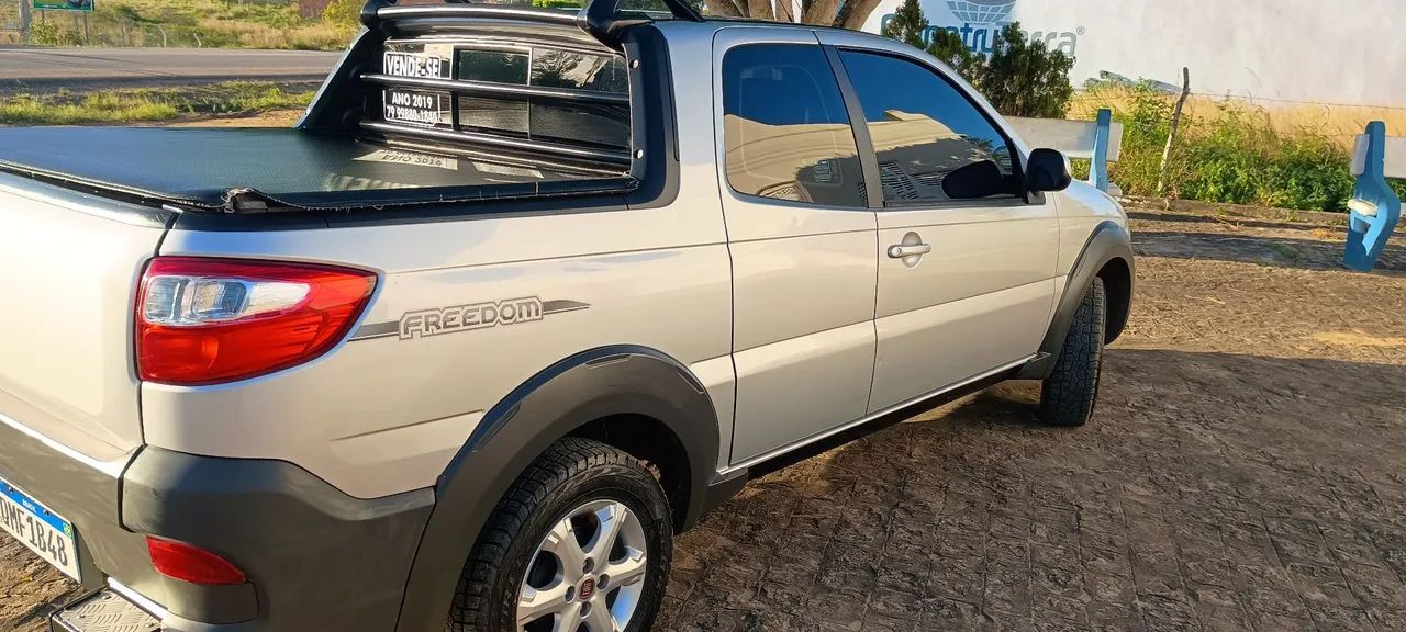 Fiat Strada Freedom 1.4 Flex 8V CD 2019 - Foto 5