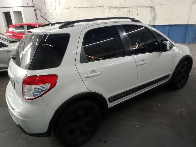 Suzuki SX4 2.0 16V 145cv 4WD 5p Aut., foto 3 de 4