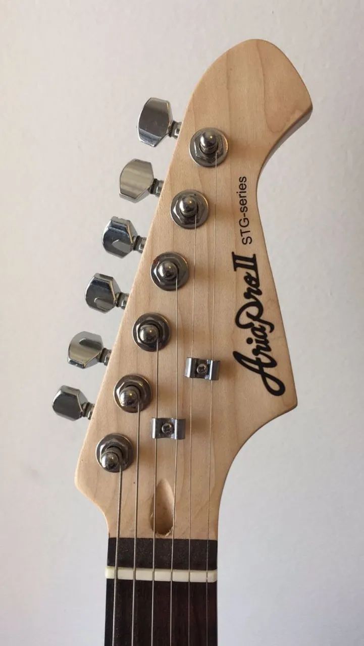 Guitarra Aria Pro II - Semi NOVA - STG Mini !!! - Foto 4