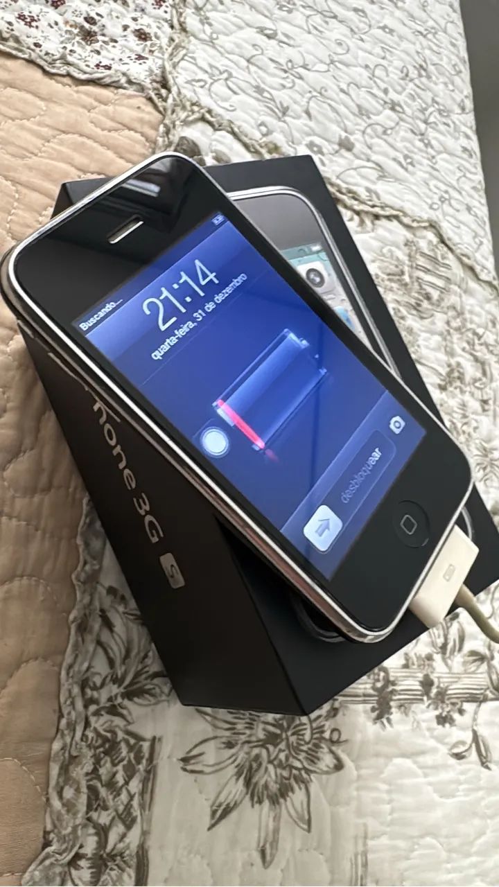 iPhone 3