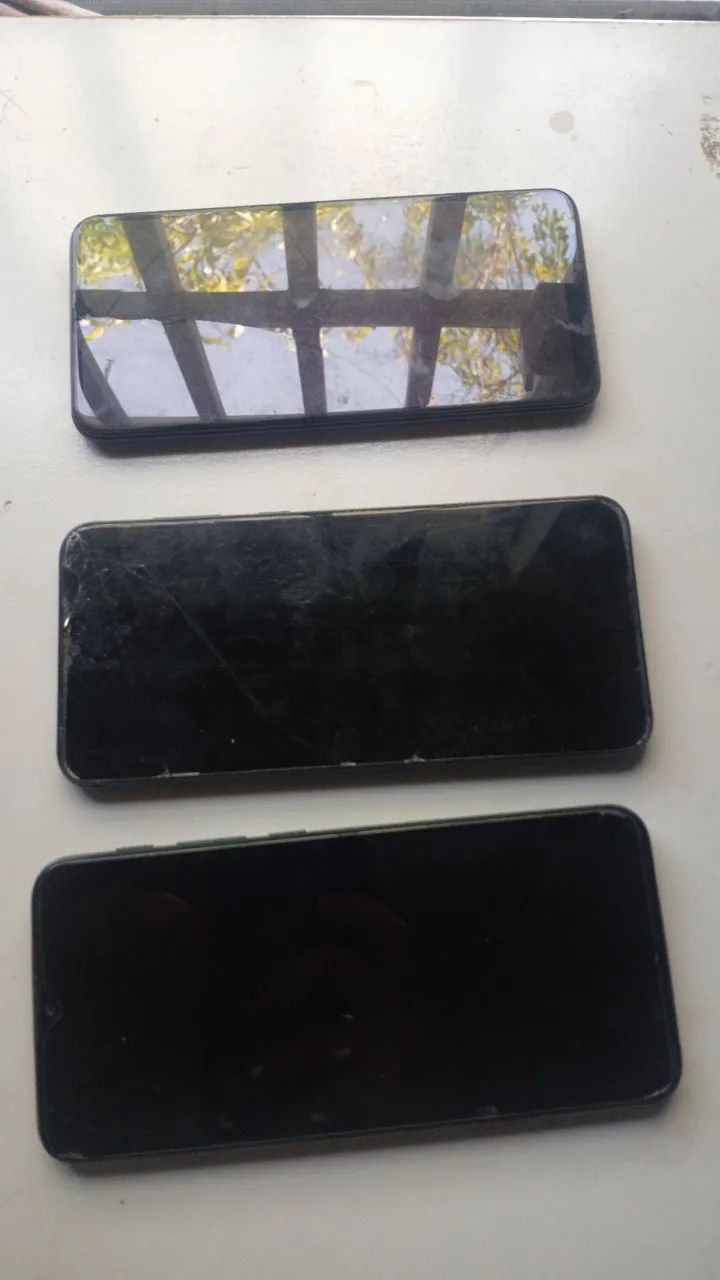 Lote 3 celulares para retirada de peças - Foto 2