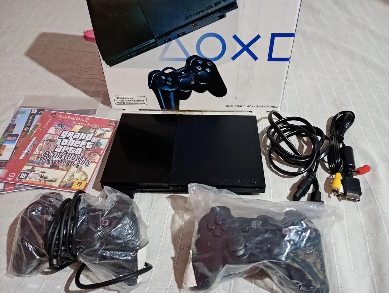 Playstation 2 com tudo funcionando certinho 