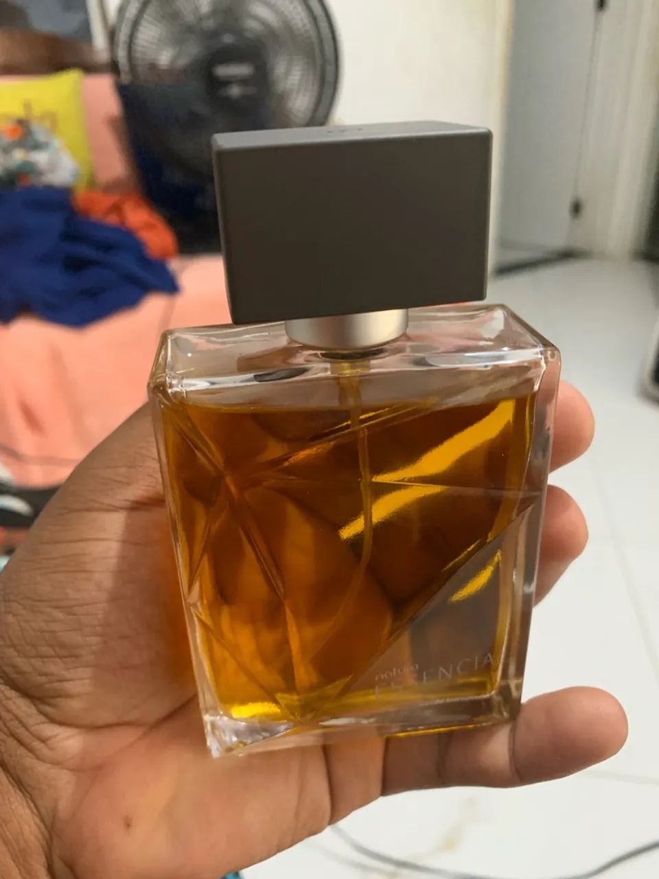 Perfume essencial